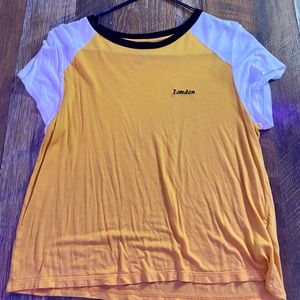 Mustard yellow tee💛